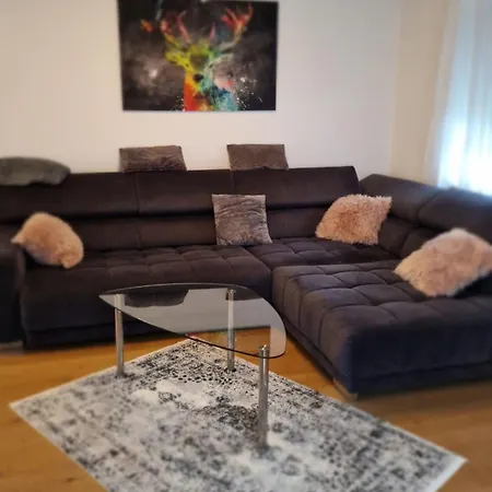 Claudia Alt-ossiach * Altossiach