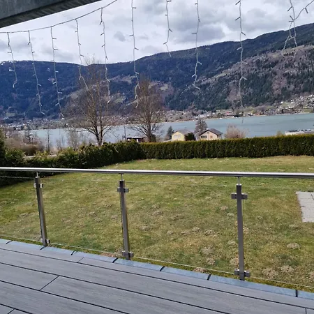 Claudia Alt-ossiach * Altossiach