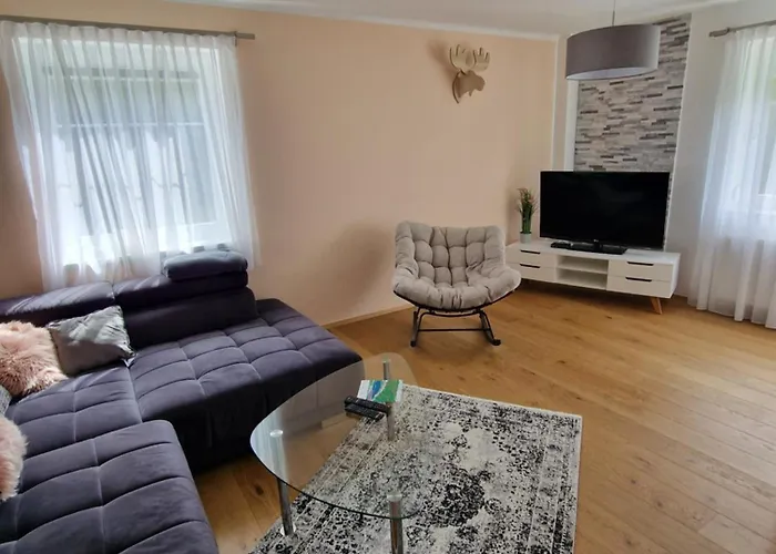 Claudia Alt-ossiach * Altossiach